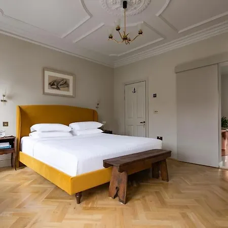 Stunning Soho House Style 3 Bed Apartment With Terrace, Near Notting Hill And Westfield